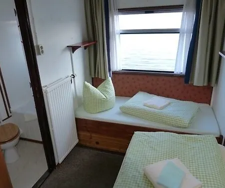 Botel Wohnschiffe Severa